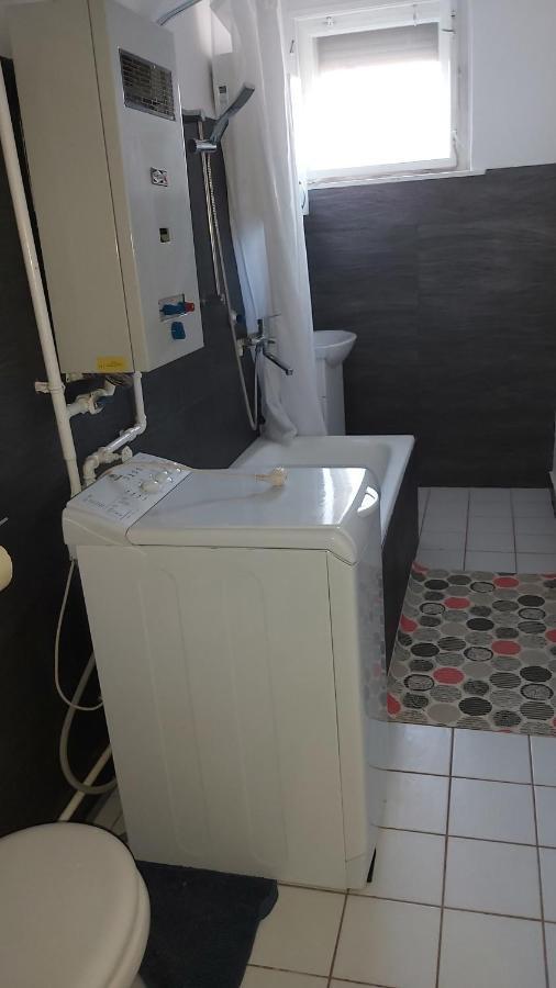 Tisza-Parti Napfeny Apartman Szeged Exterior foto